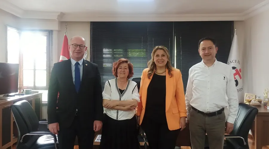 Eczacı Milletvekillerinden TEİS'e Ziyaret