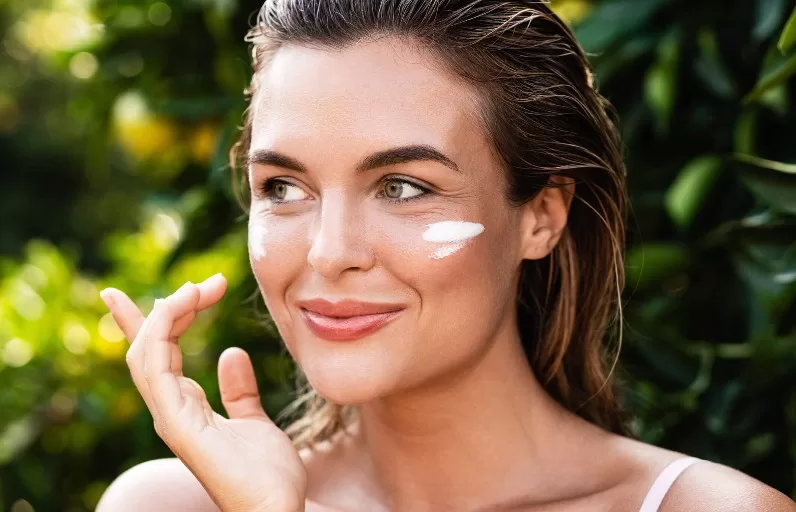 İnternette Satılan Sahte Güneş Kremlerine Dikkat!