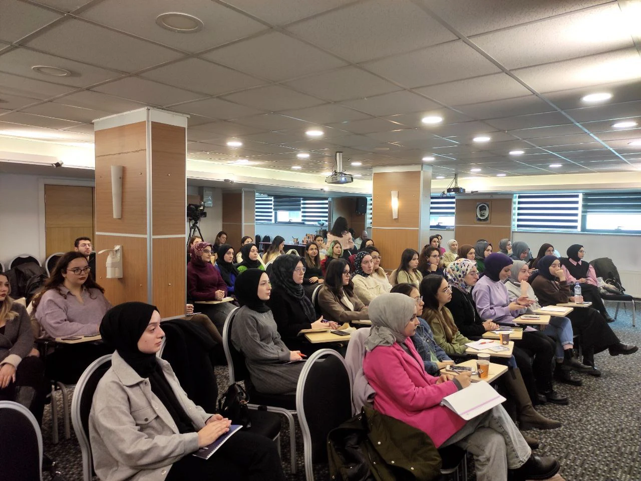 Ankara Eczacı Odası Serbest Eczane Staj Eğitimi 2. Oturumunu Gerçeleştirdi