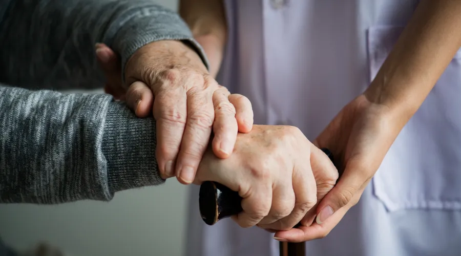 Yapay Zeka Destekli Kan Testi ile Parkinson Erken Teşhis Edilebilir!