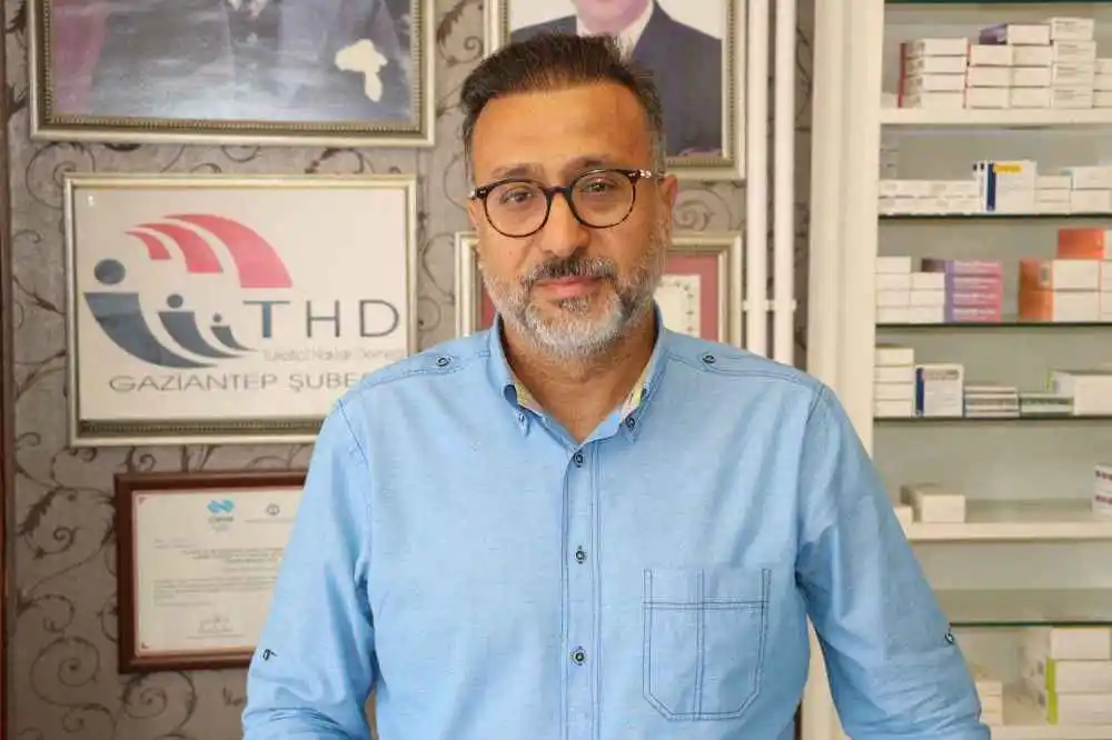 Tüketici Hakları Derneği Gaziantep Şube Başkanı Eczacı Bülent Yılmaz: İlacın İkinci Kalitesi Olmaz!