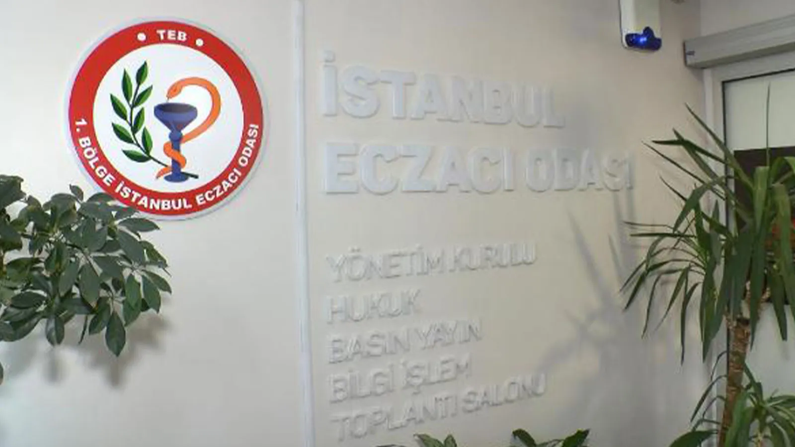 İstanbul Eczacı Odası, Türk Tabiplerİ Birliği Merkez Konseyi Üyelerinin Görevden Alınmasına Tepki Gösterdi